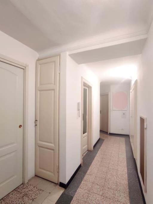 Bel Appartement Dans Le Centre De Milán Exteriér fotografie